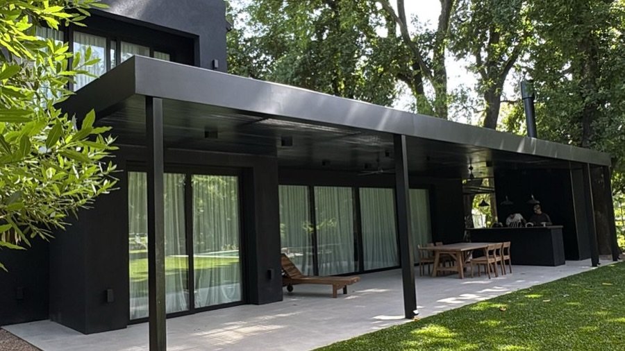 Casa Highland realizada por ADJ Construcciones