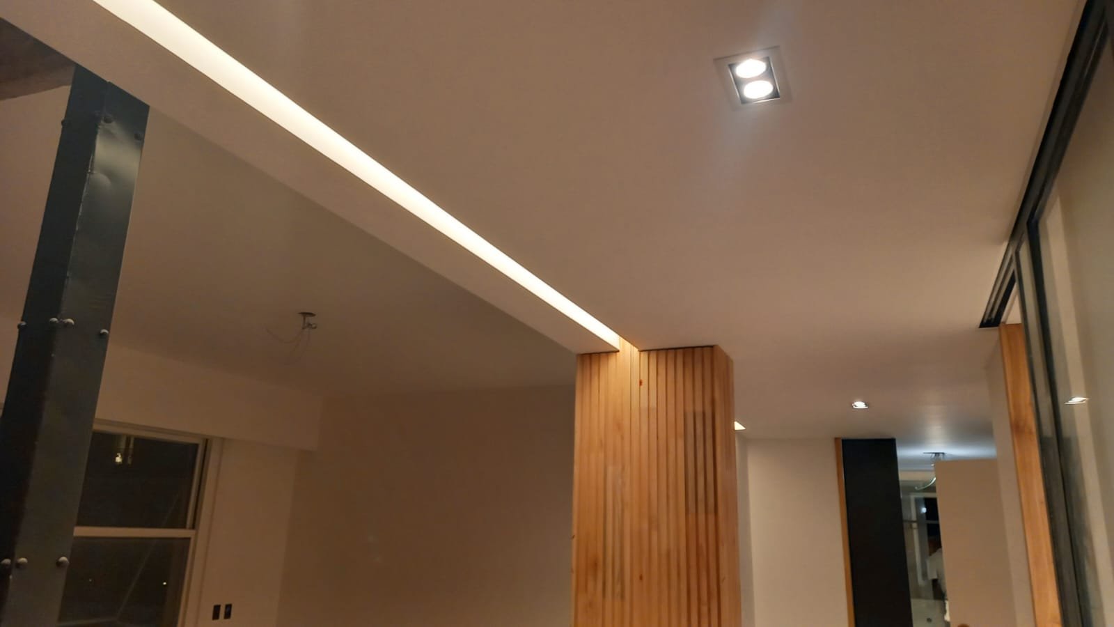 Trabajo de dirección de obra en interior residencial